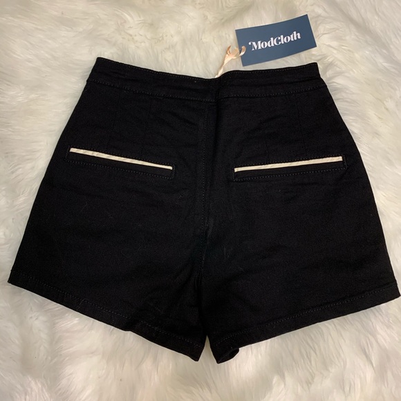 NWT ModCloth Black Outlined Delight Shorts - Picture 13 of 13